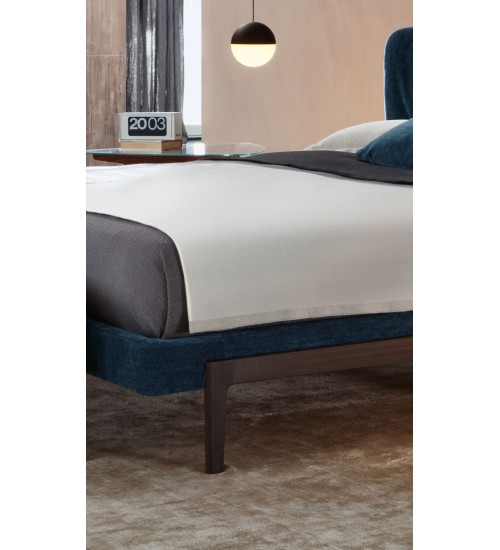 MOLTENI&C的FULHAM 床